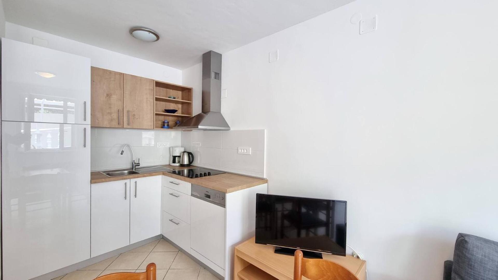 Apartments Lovincic Baska  Exterior photo