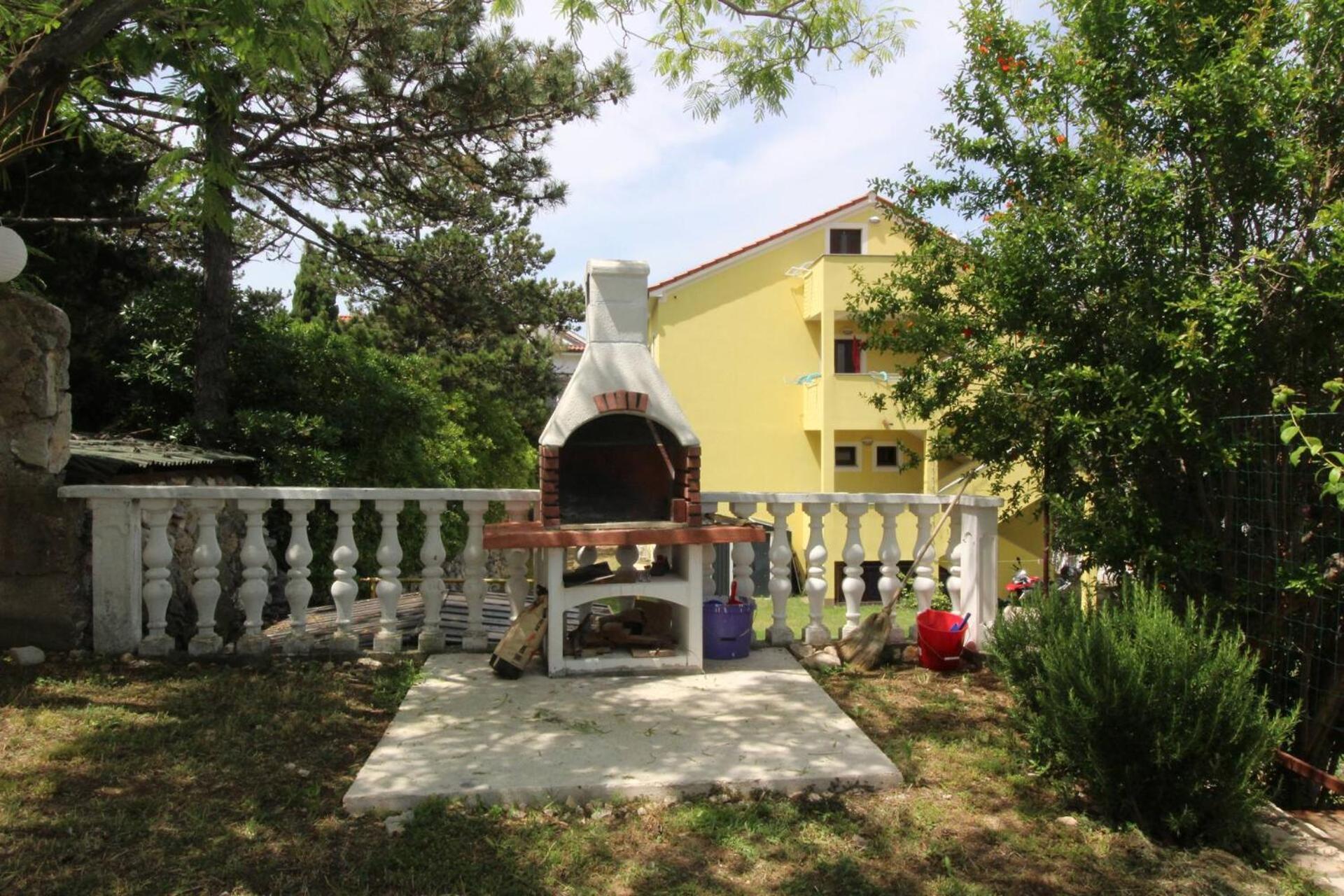 Apartments Lovincic Baska  Exterior photo