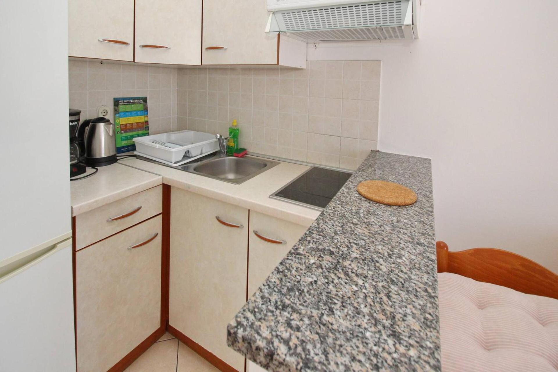 Apartments Lovincic Baska  Exterior photo
