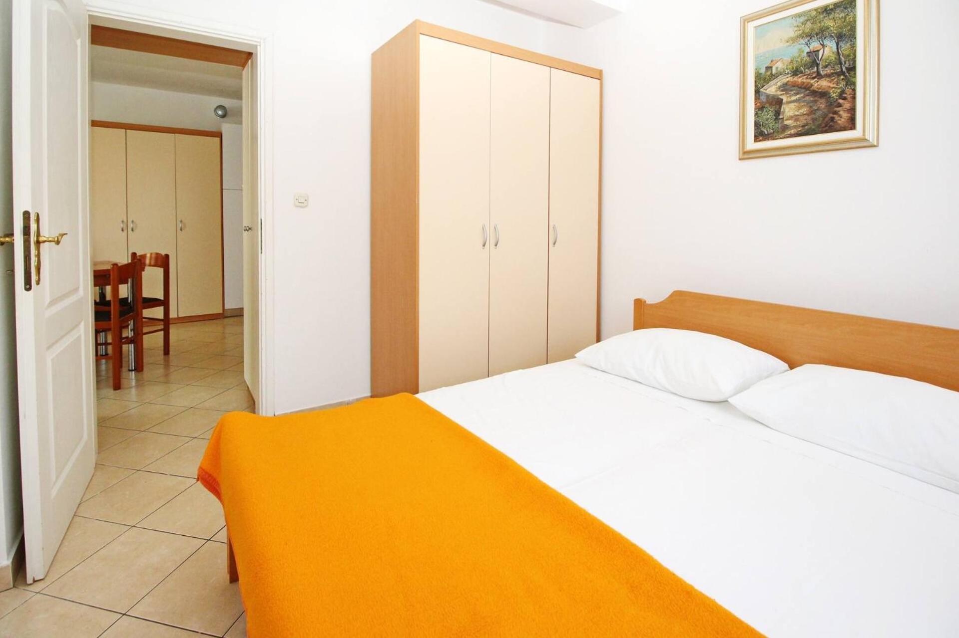 Apartments Lovincic Baska  Exterior photo