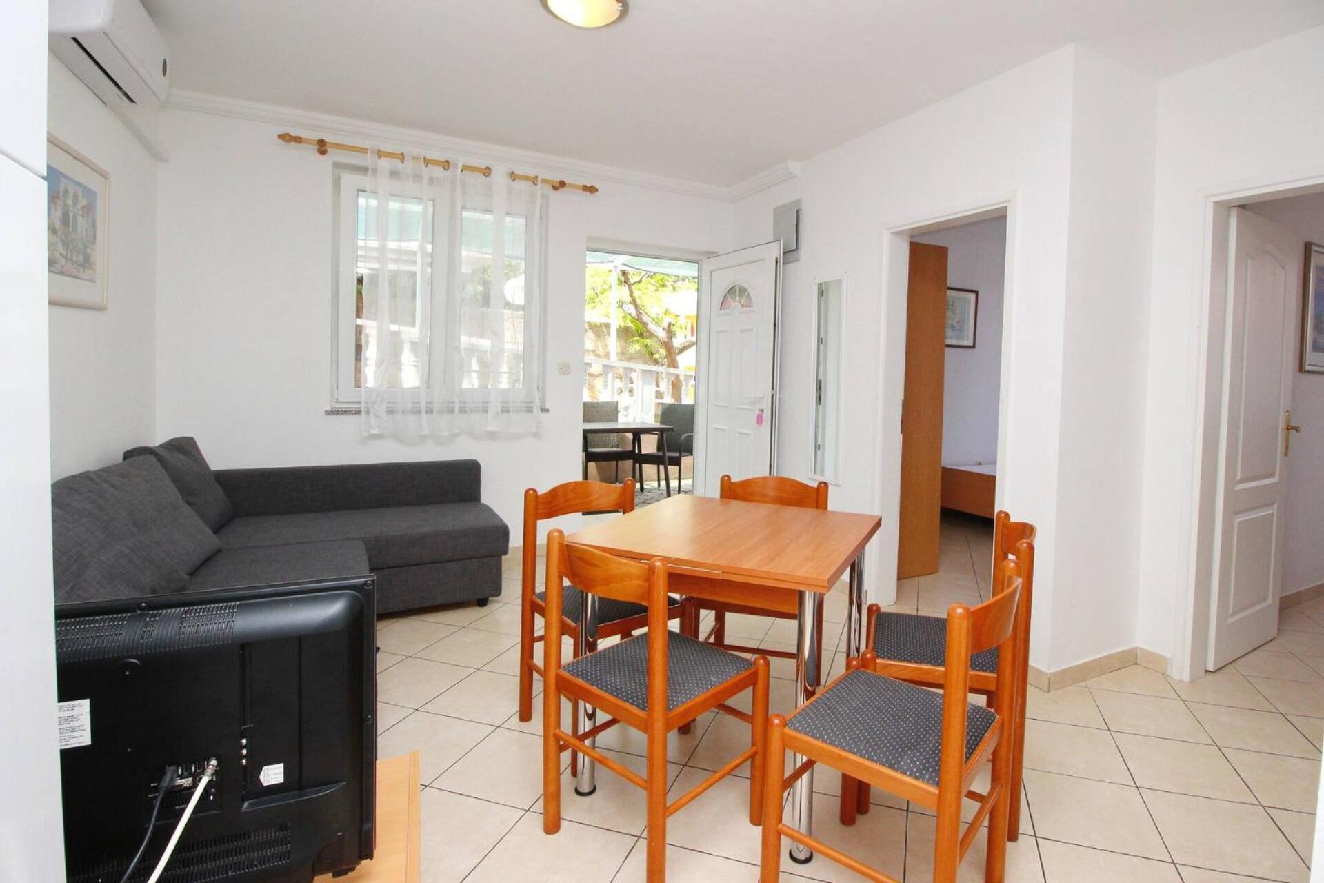 Apartments Lovincic Baska  Exterior photo