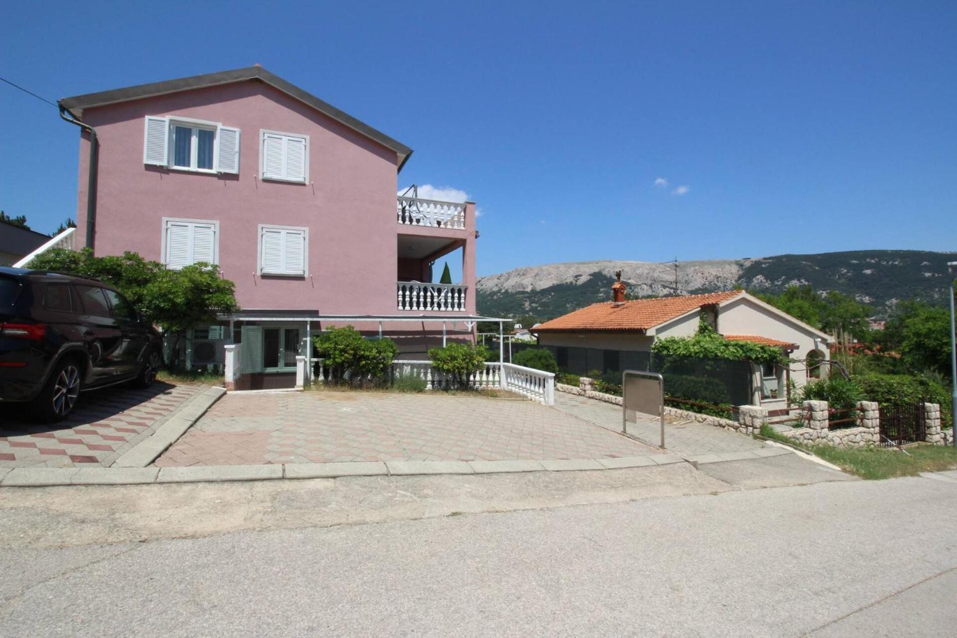 Apartments Lovincic Baska  Exterior photo
