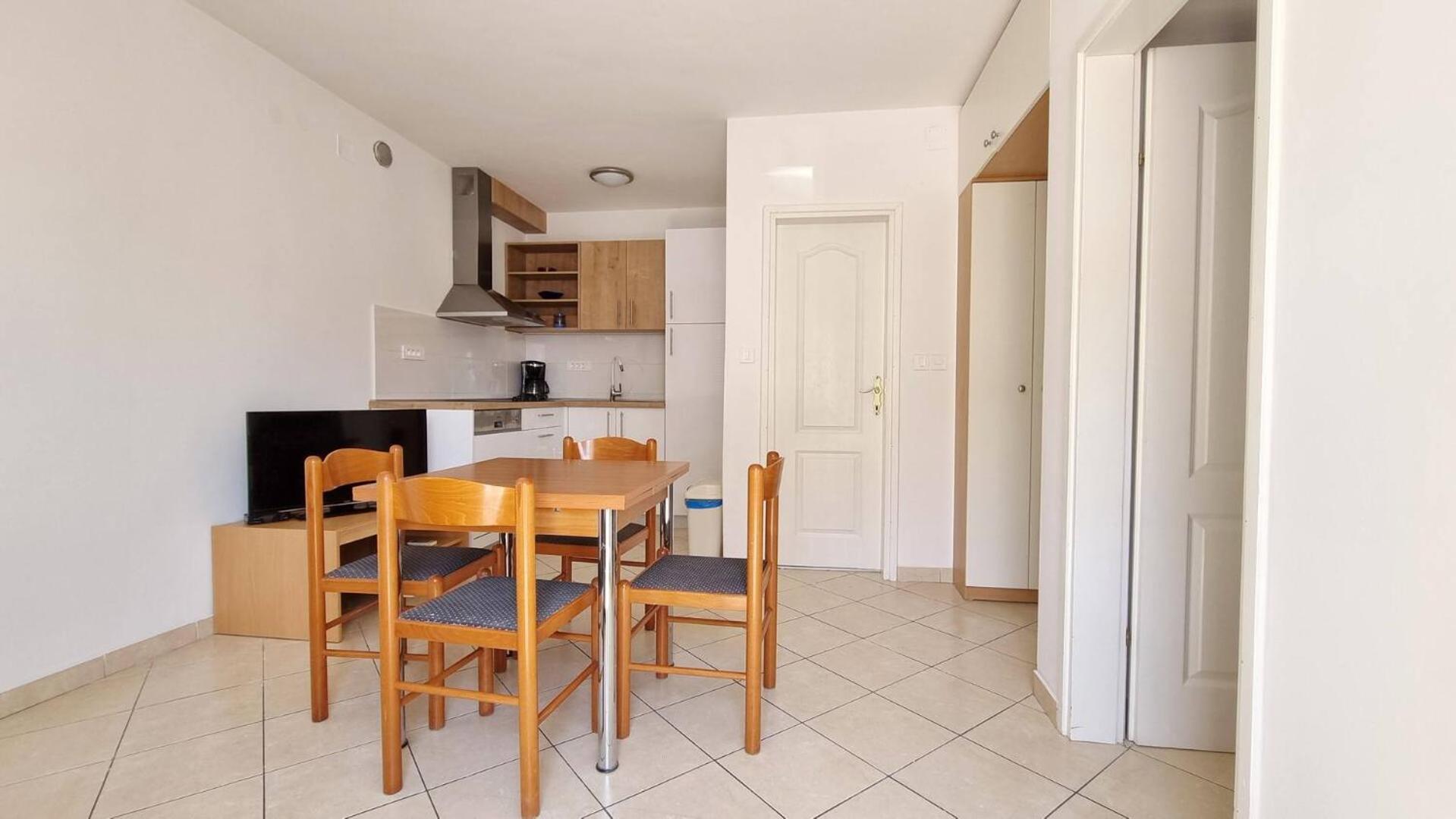 Apartments Lovincic Baska  Exterior photo