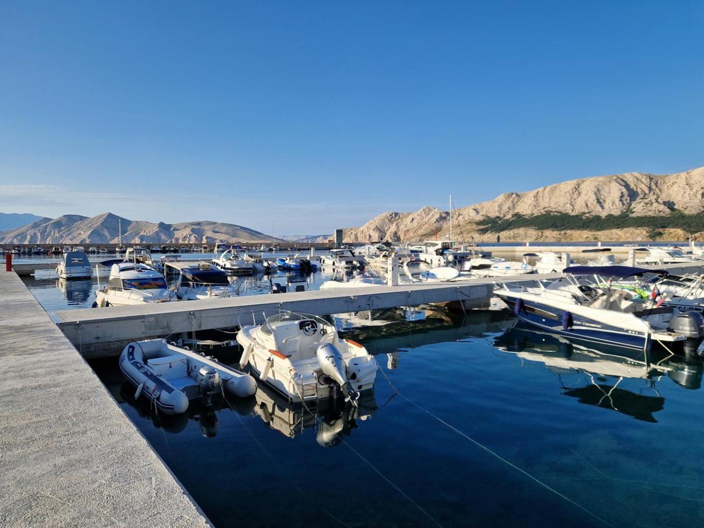 Apartments Lovincic Baska  Exterior photo