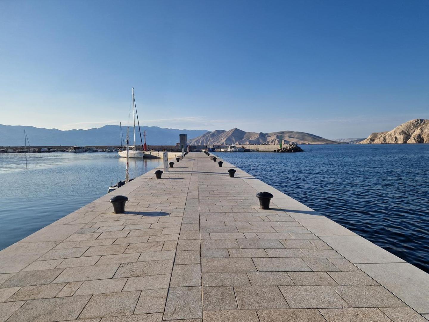 Apartments Lovincic Baska  Exterior photo
